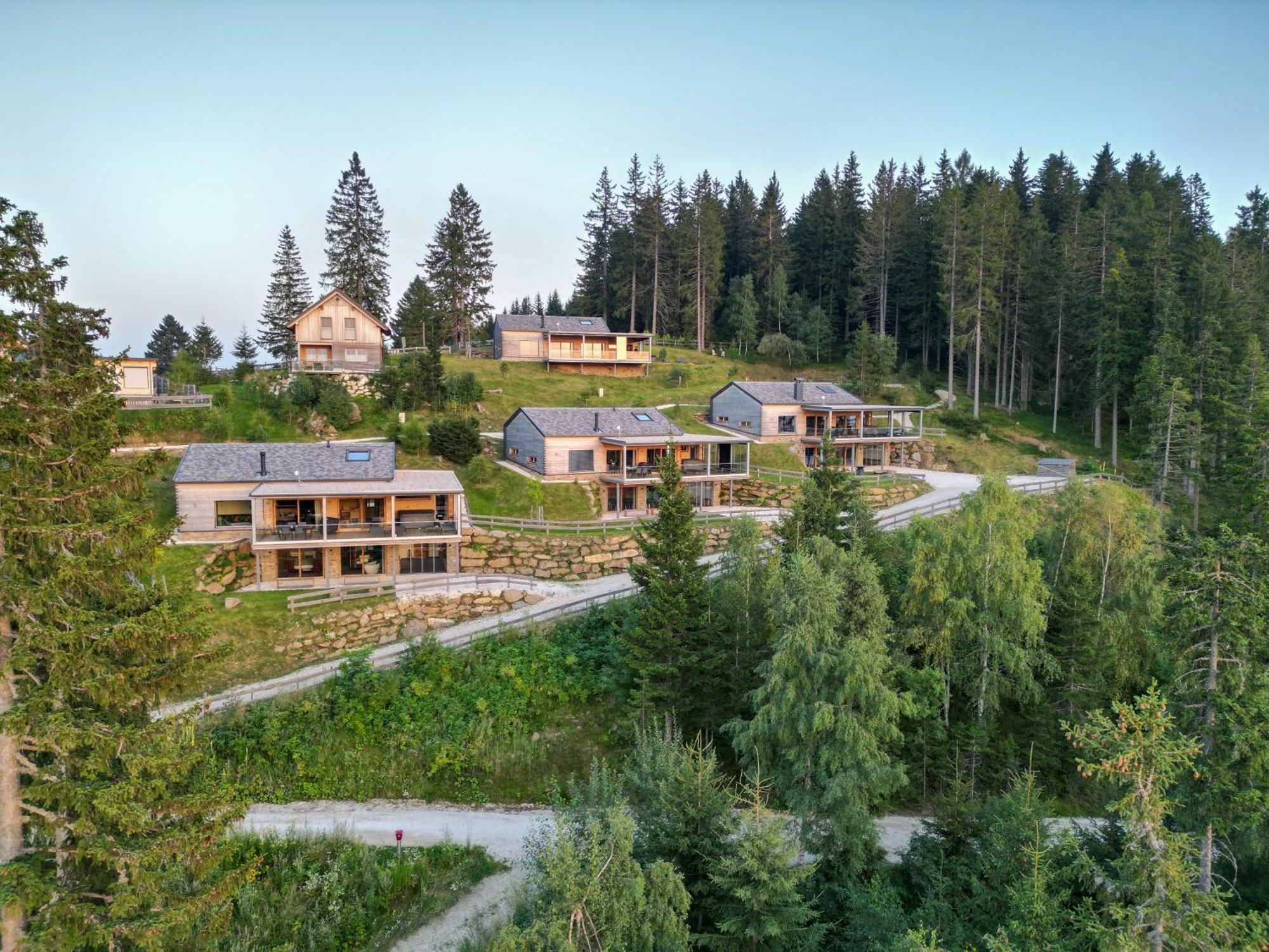 Brandlalm Chalets Gundisch Exterior foto